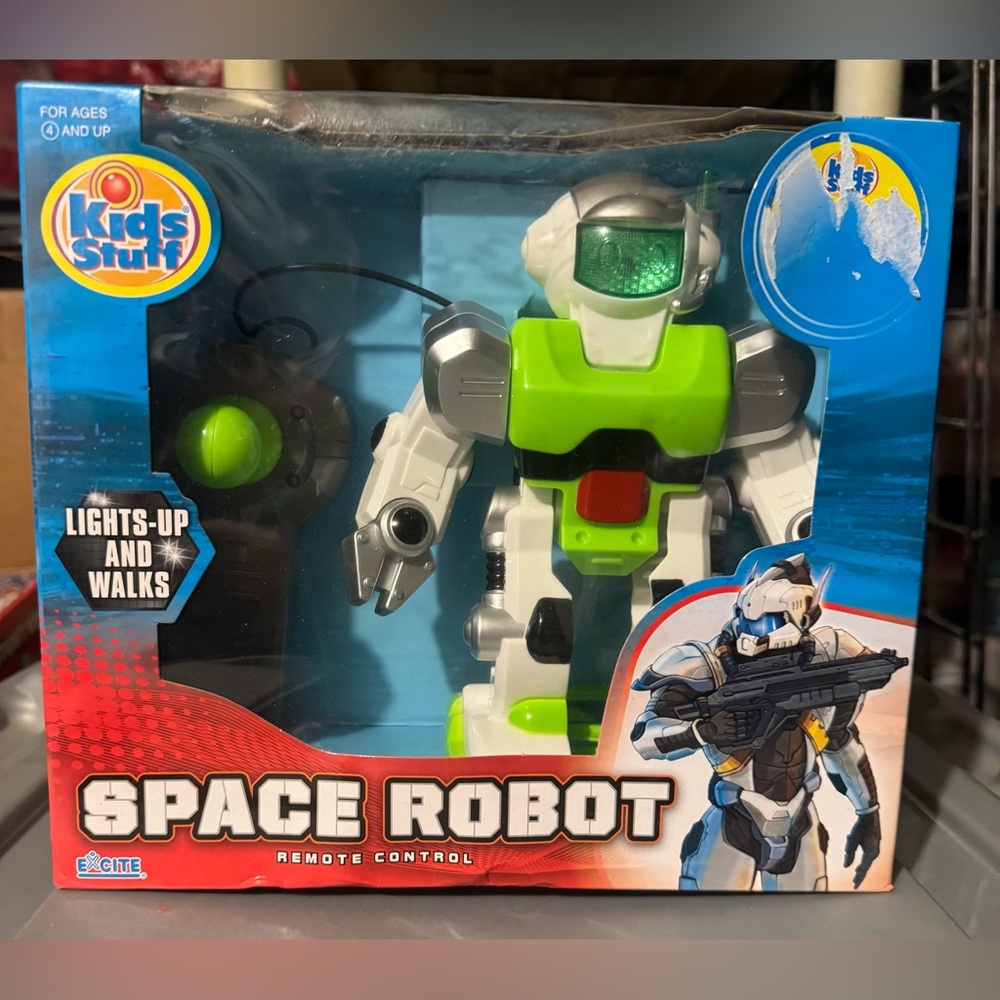 Kids Stuff Remote Control Light Up Walking Space Robot -Green/White